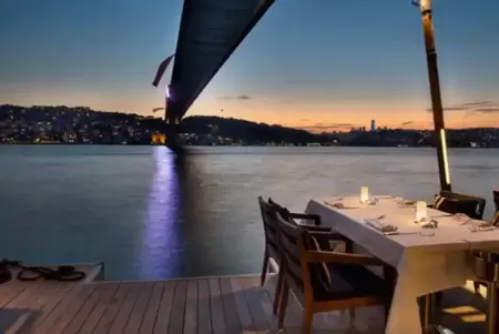 Lacivert Bar / Restaurant - Anadoluhisarı